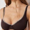 Balconette bikinitops met tweekleurig borduursel