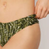 Brazilian bikinibroekjes met natuurlijke tie-dye