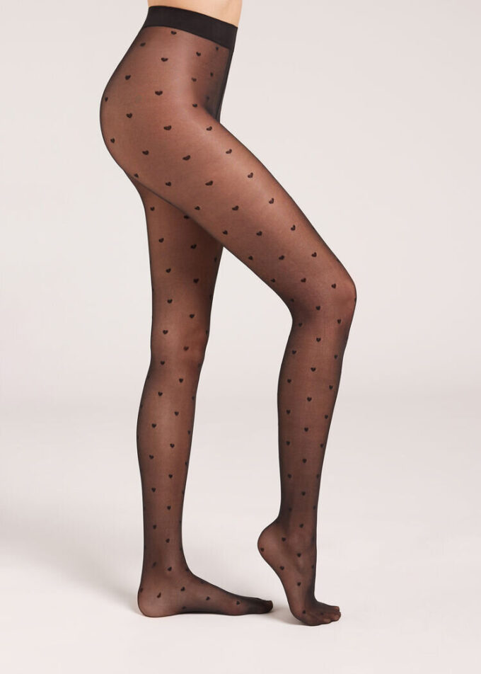 Doorschijnende 30 denier panty met mini-hartjes