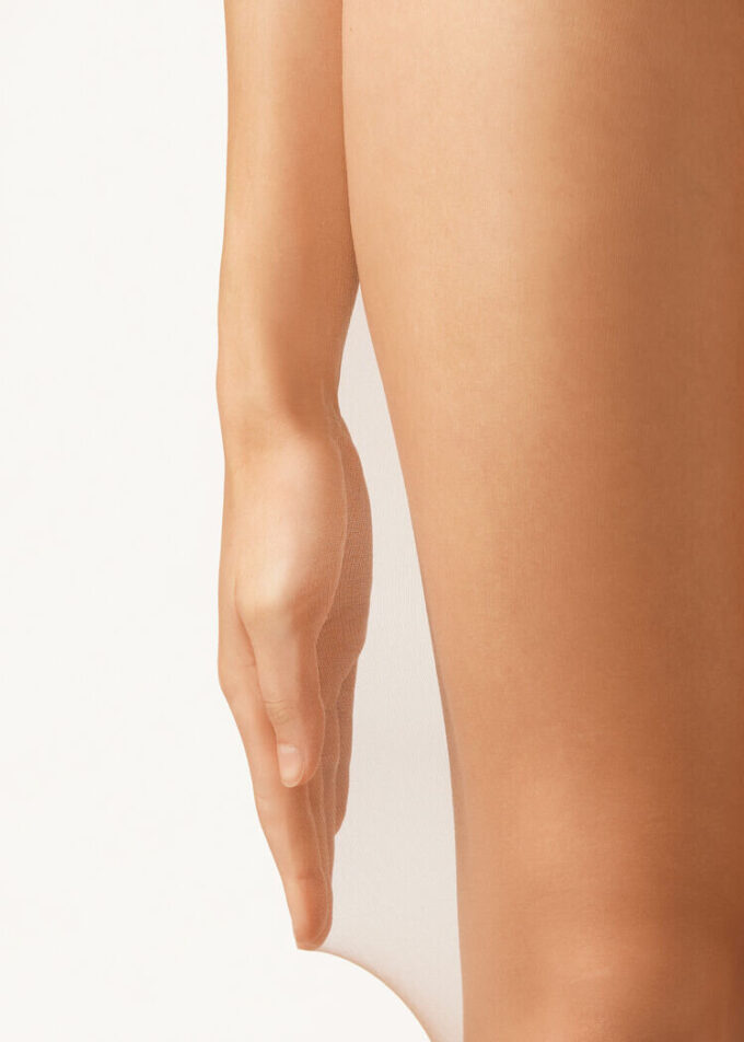 Doorschijnende, matte panty met onzichtbaar make-upeffect, 15 denier