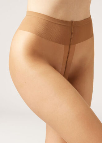 Doorschijnende, matte, Resistant 8 denier panty