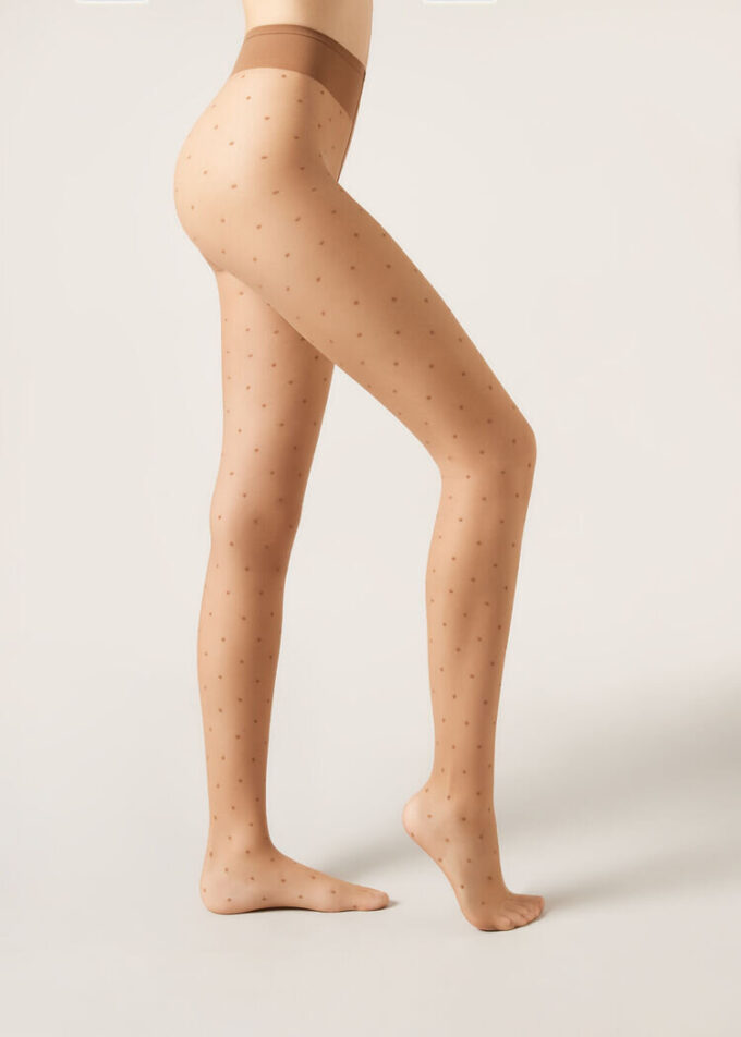 Doorschijnende panty met stippen
