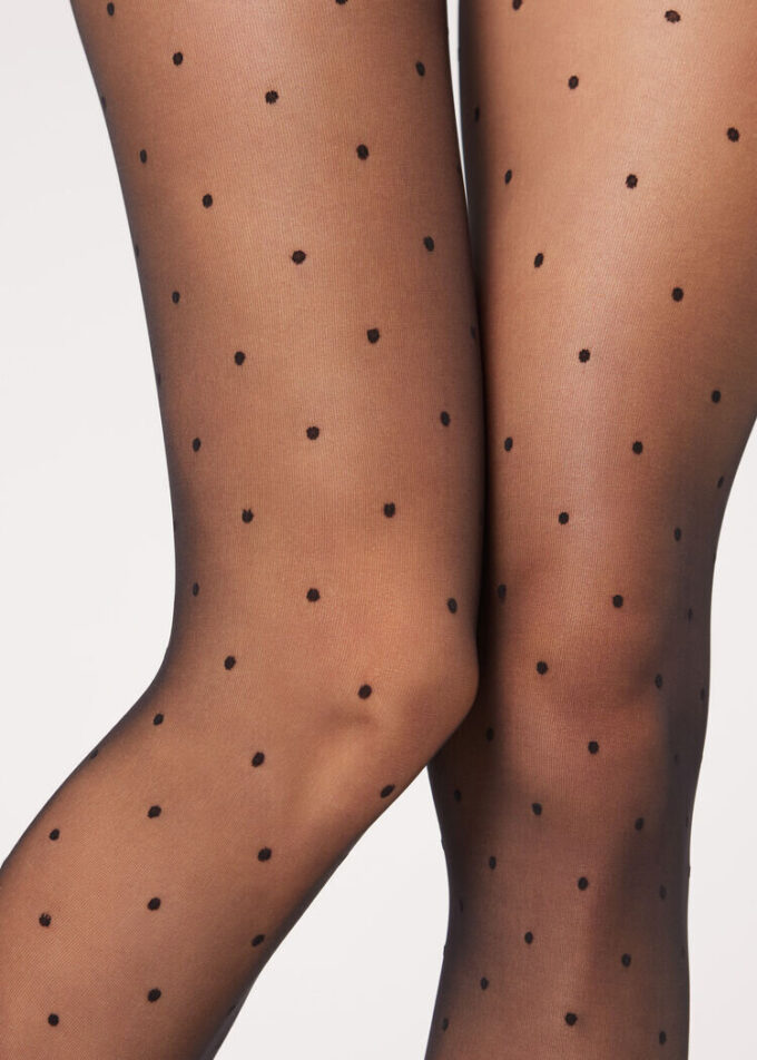 Doorschijnende panty met stippen