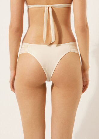 Gedrapeerd Brazilian bikinibroekje van glanzend satijn