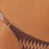 Gouden strings-bikini-broekje met chevronpatroon