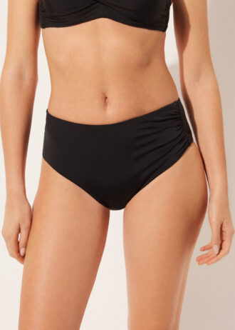 Hoge taille vormgevend bikinibroekje Indonesië