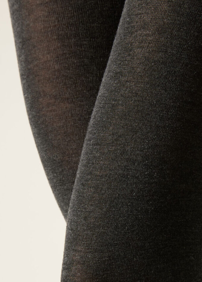 Ondoorzichtige, matte panty van kasjmier en modal