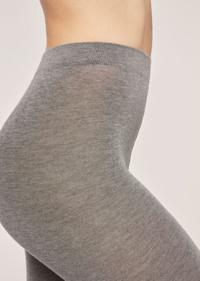 Ondoorzichtige, matte panty van kasjmier en modal