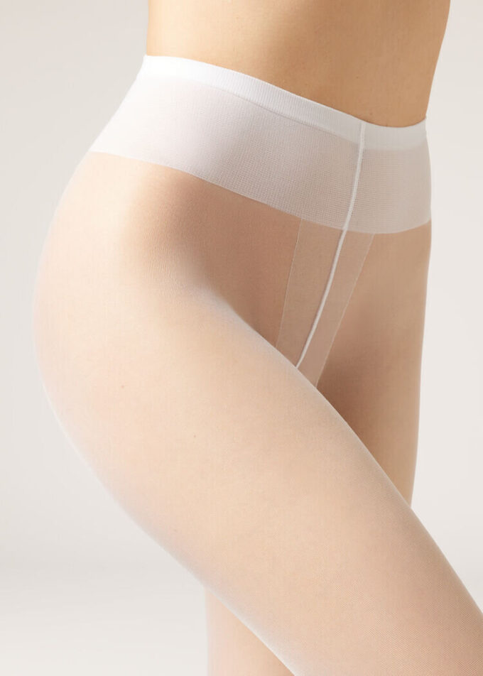 Sheer Essential 20 denier panty