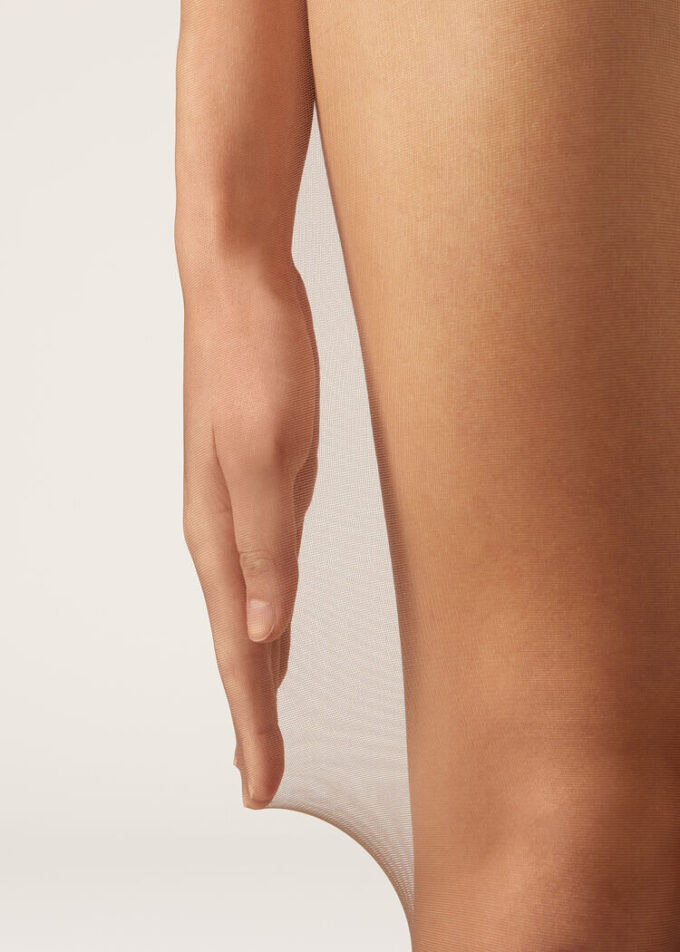 Sheer Essential 20 denier panty