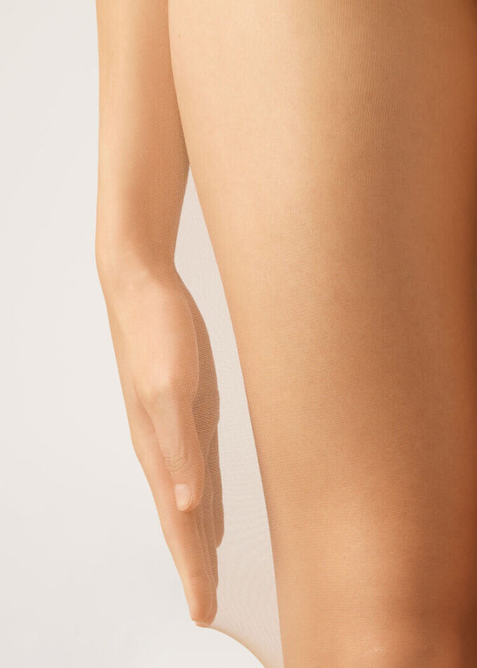 Sheer Essential 20 denier panty