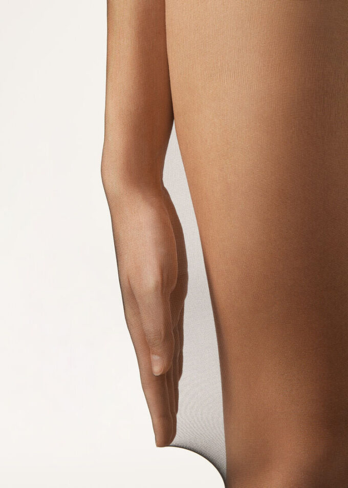 Sheer Essential 20 denier panty