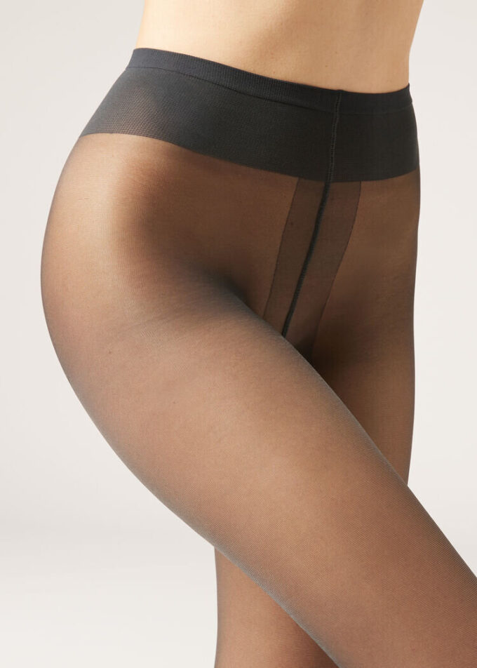 Sheer Essential 40 denier panty