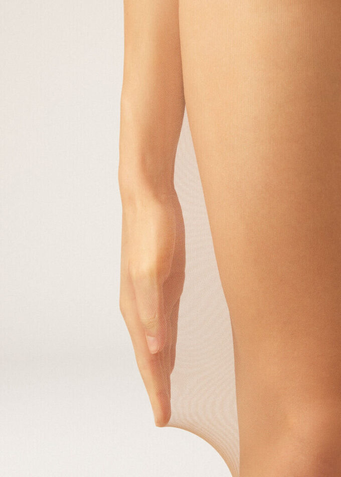 Sheer Essential 40 denier panty