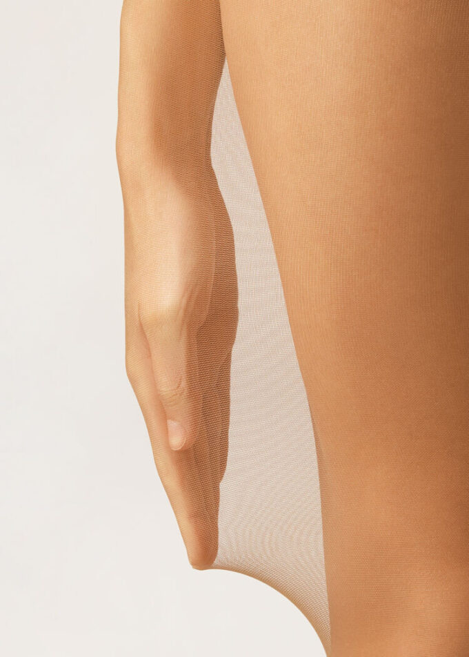 Sheer Essential 40 denier panty