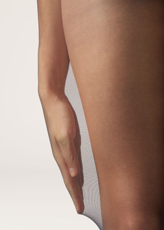 Sheer Essential 40 denier panty