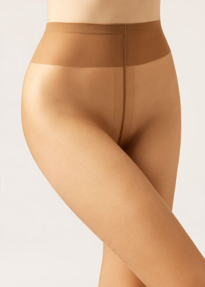 Sheer Essential 8 denier panty