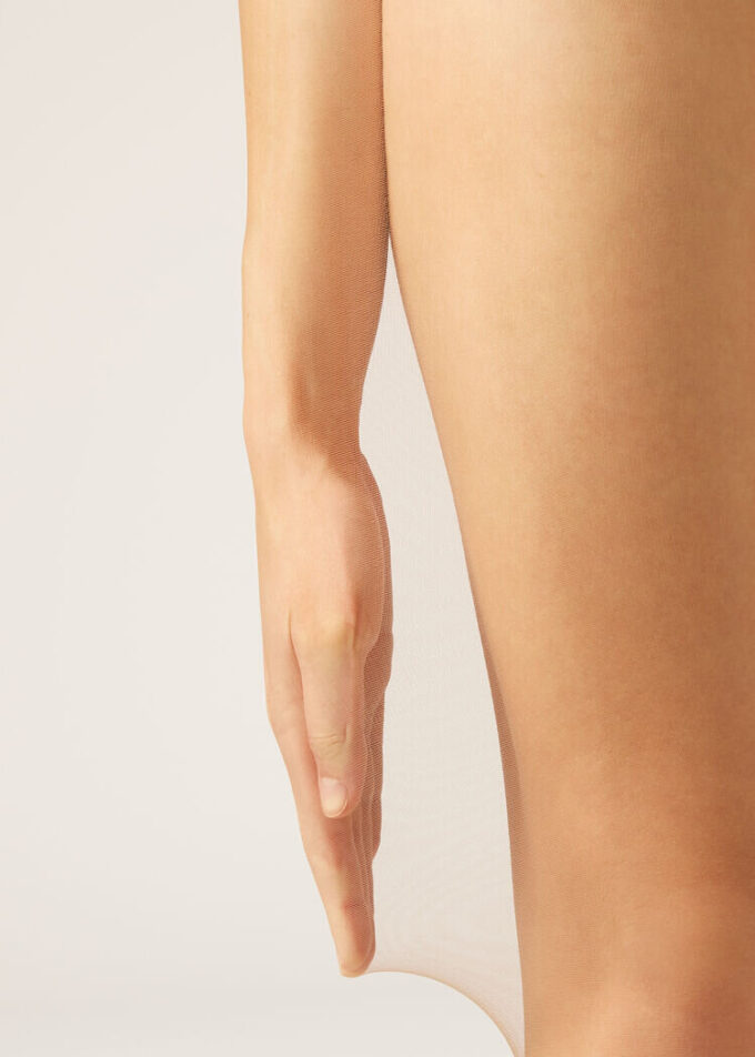 Sheer Essential 8 denier panty