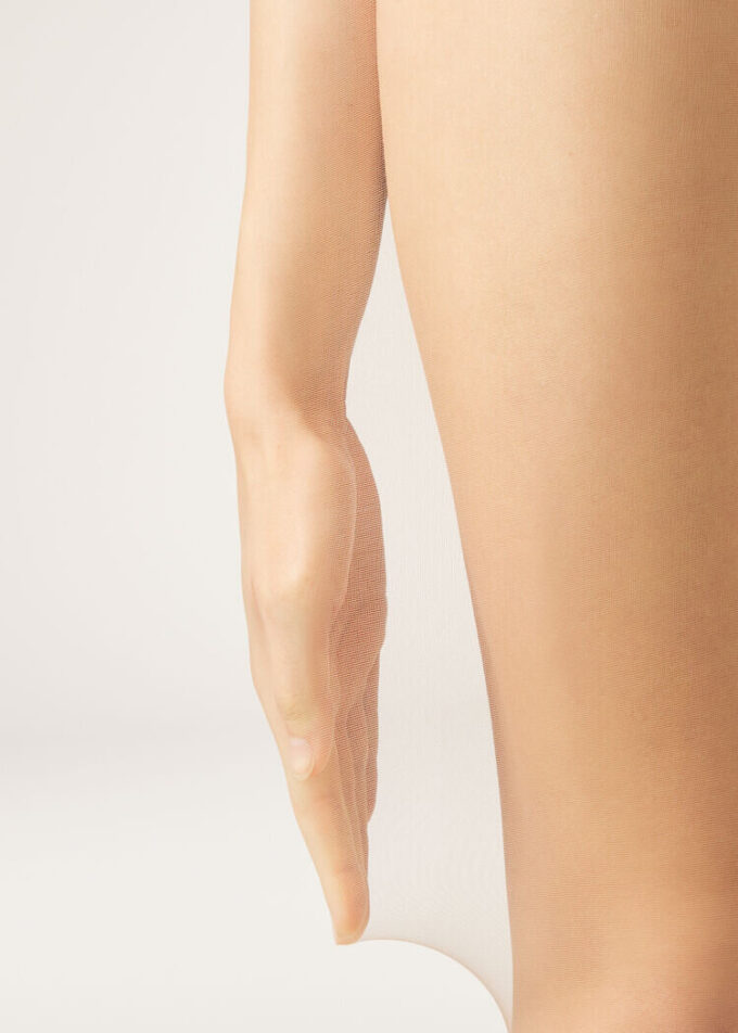 Sheer Essential 8 denier panty