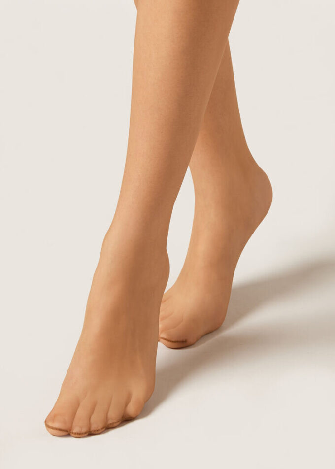Sheer Essential 8 denier panty