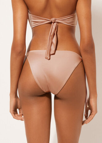String-bikini-broekje van glanzend satijn