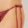 String-bikini-broekje van glanzend satijn