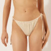String-bikini-broekje van glanzend satijn