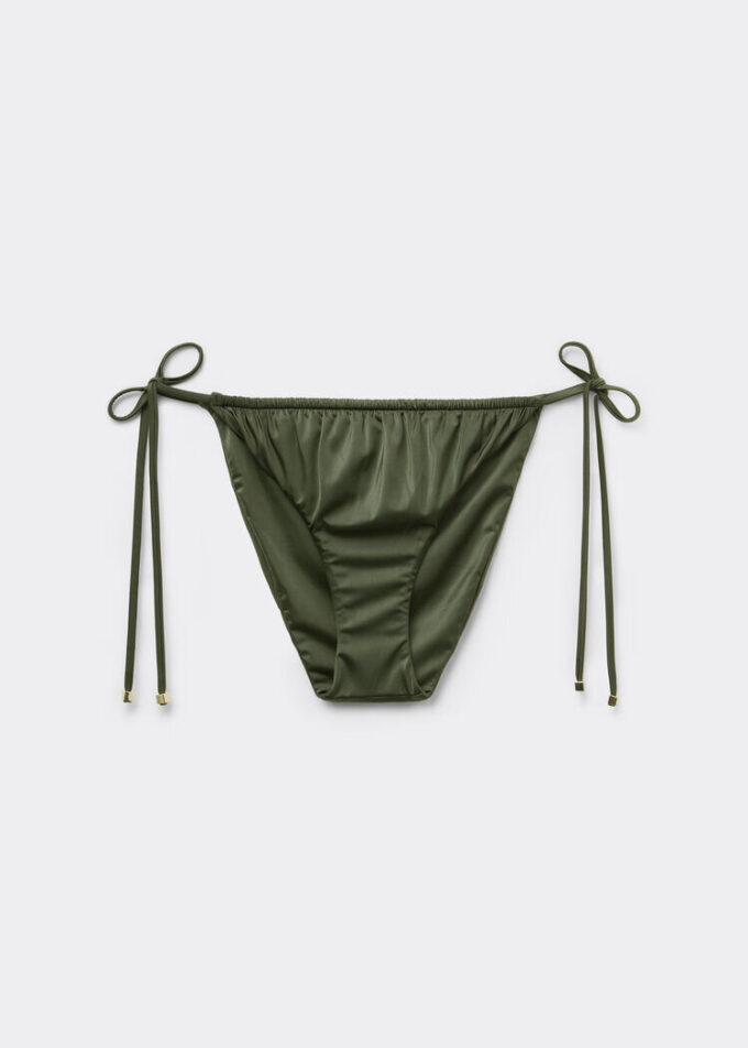 String-bikini-broekje van glanzend satijn