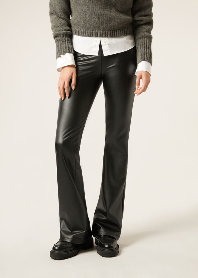 Thermal broek met uitlopende pijpen en gecoat effect