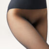 Transparante, matte, volledig onzichtbare 20 denier panty