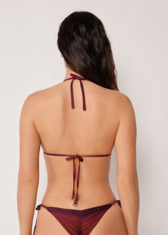 Triangel bikinitops in zachte tinten
