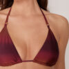 Triangel bikinitops in zachte tinten