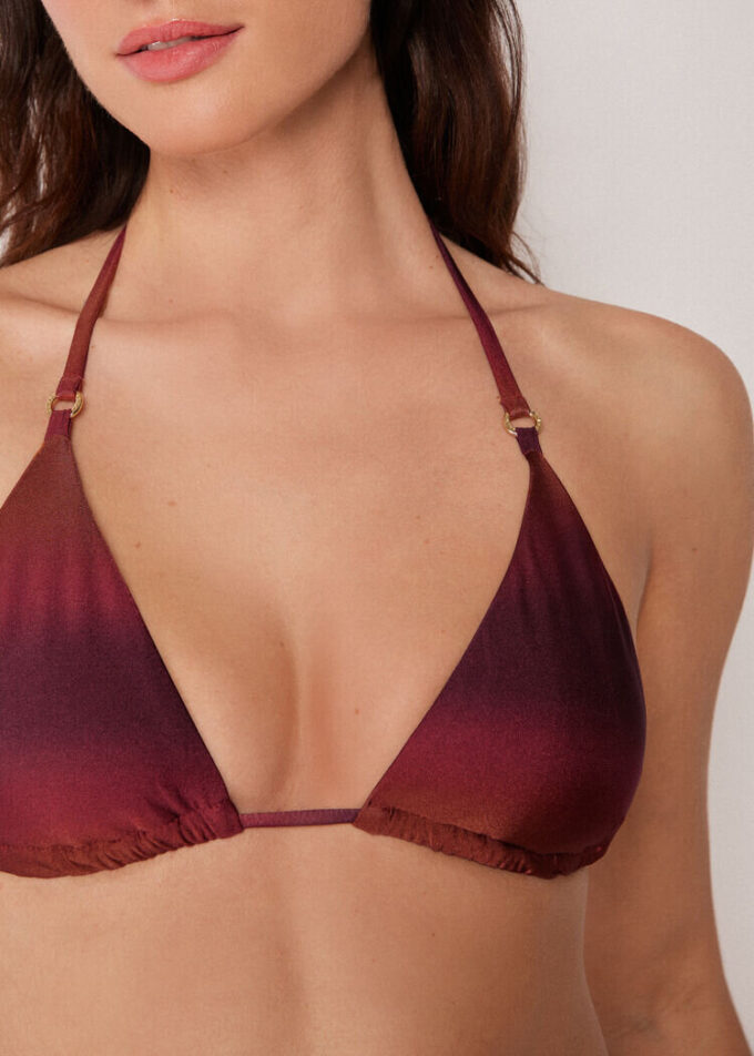 Triangel bikinitops in zachte tinten
